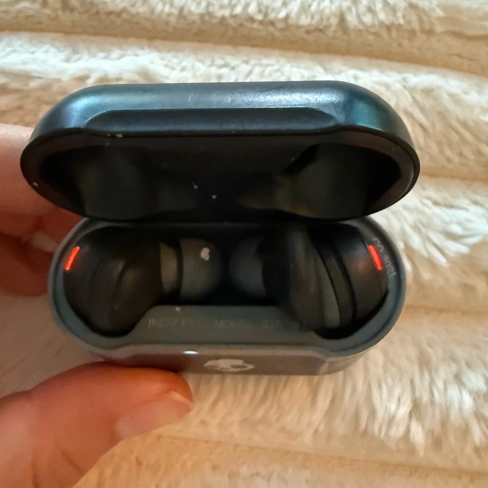 Skullcandy Black True Wireless Earbuds with Case
